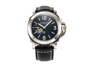 Luminor 44 Logo 3 Days Polished Stainless Steel Case with Black Dial and Black Strap (44mm)